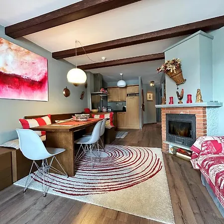 Apartament Giomein, Di Charme Artistico ,cir 0279 Breuil-Cervinia